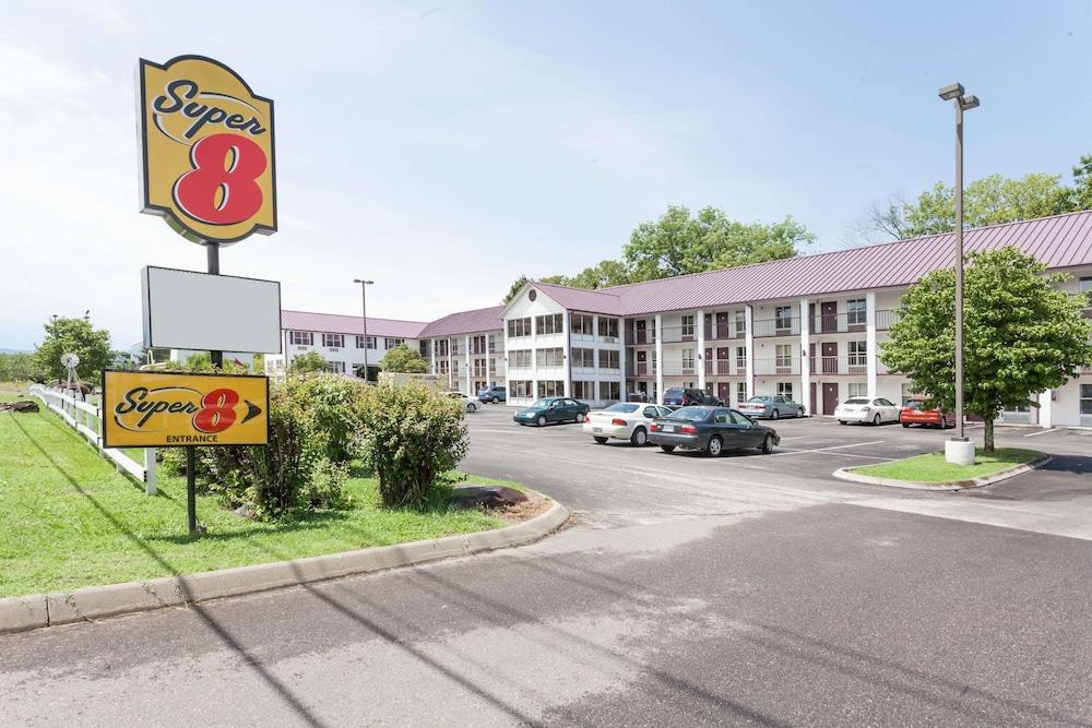 Super 8 By Wyndham Sevierville Riverside Eksteriør bilde
